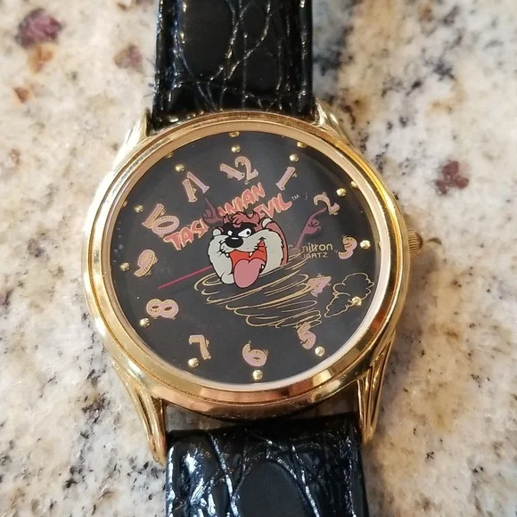Armitron | Accessories | Tasmanian Devil 994 Armitron Watch  display picture 2